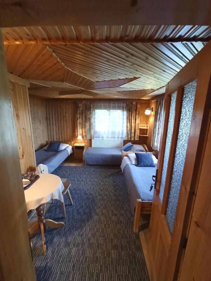 Brzoskwiniowy Dom Apartment Banska Nizna Bagian luar foto